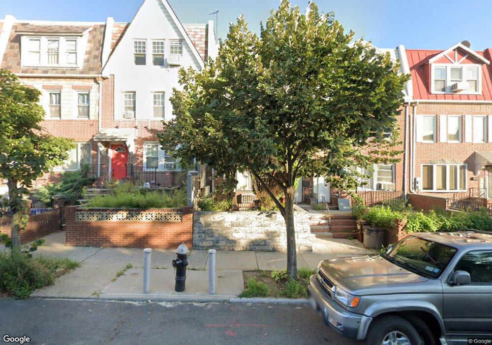 2064 33rd St, Astoria, NY 11105 - photo 1