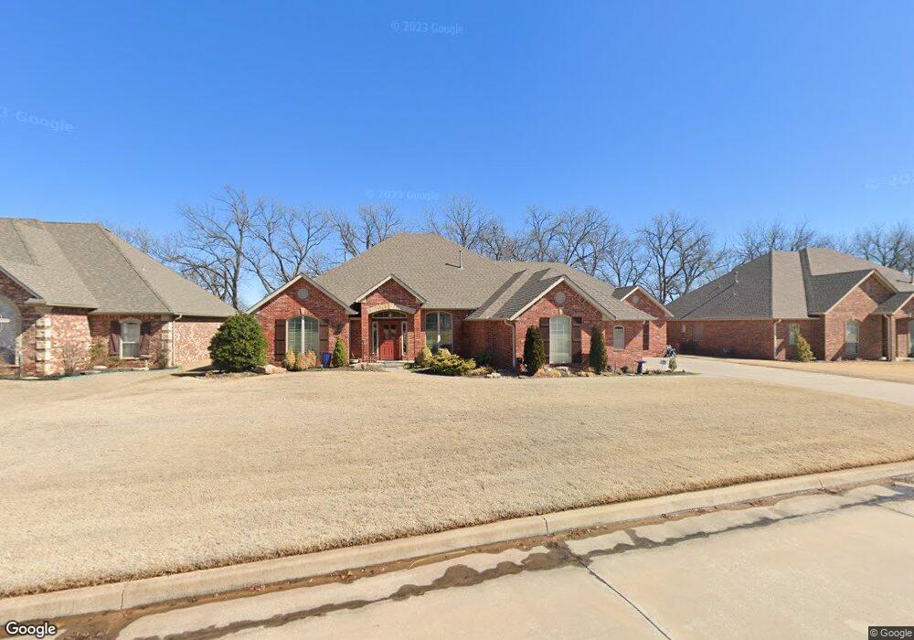 1611 Pecan Crossing Dr, Shawnee, OK 74804 - photo 1