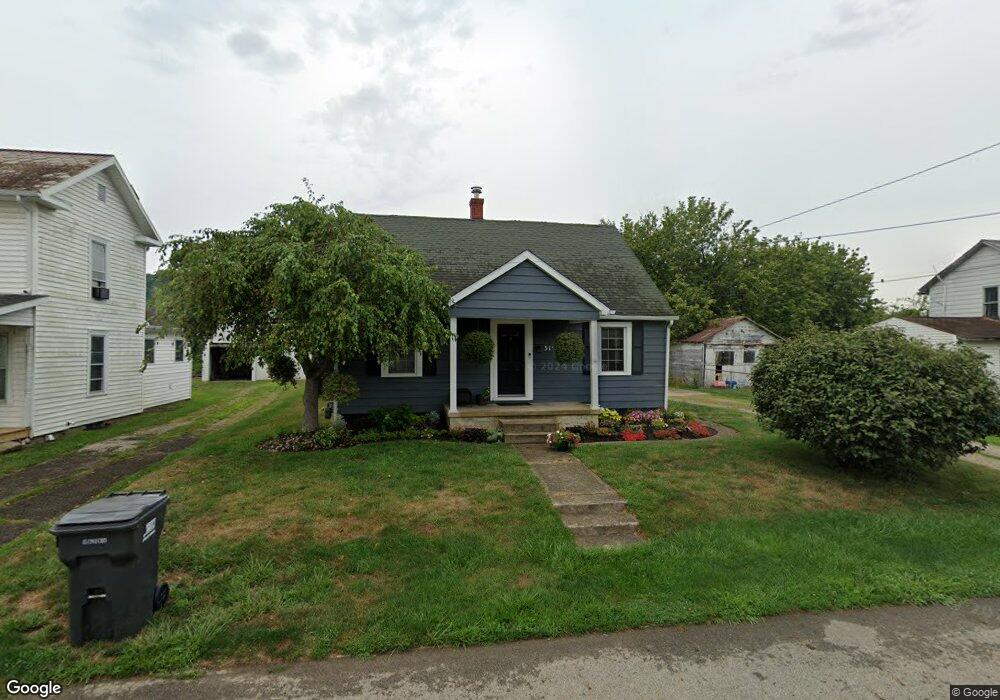 319 N Elm St, Sugar Grove, OH 43155 - photo 1