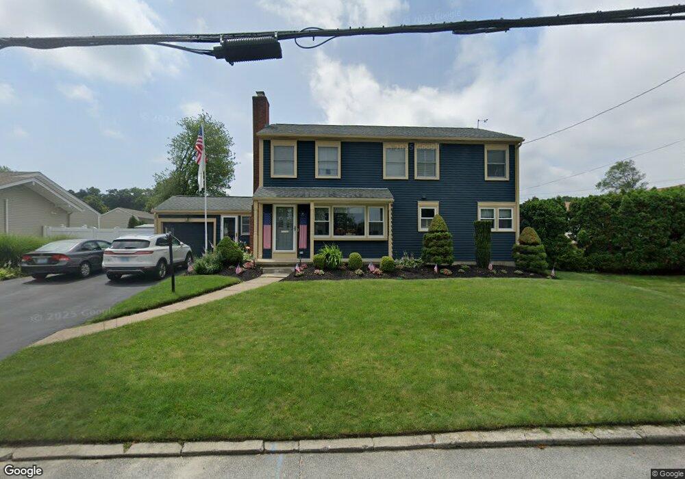 136 Longview Dr, Cranston, RI 02920 - photo 1