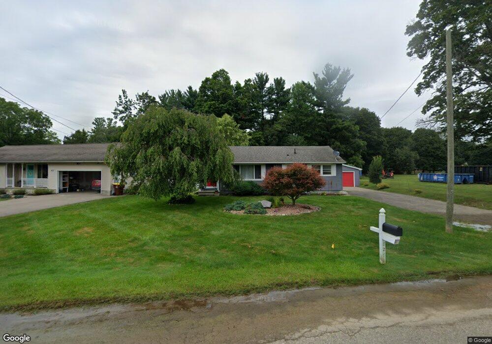 827 E Green St, Marshall, MI 49068 - photo 1