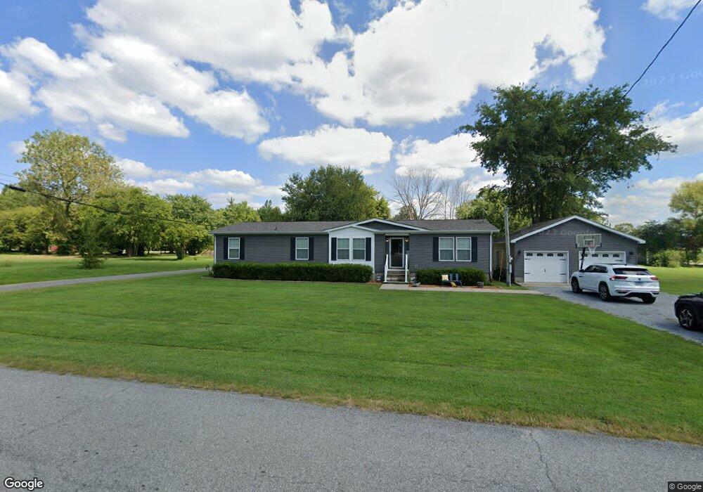 904 Oglesby St, Harrisburg, IL 62946 - photo 1