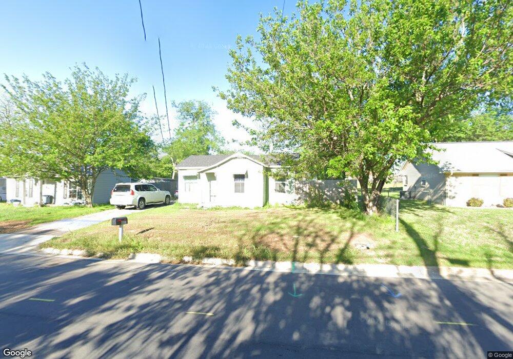 807 N Rusk St, Weatherford, TX 76086 - photo 1