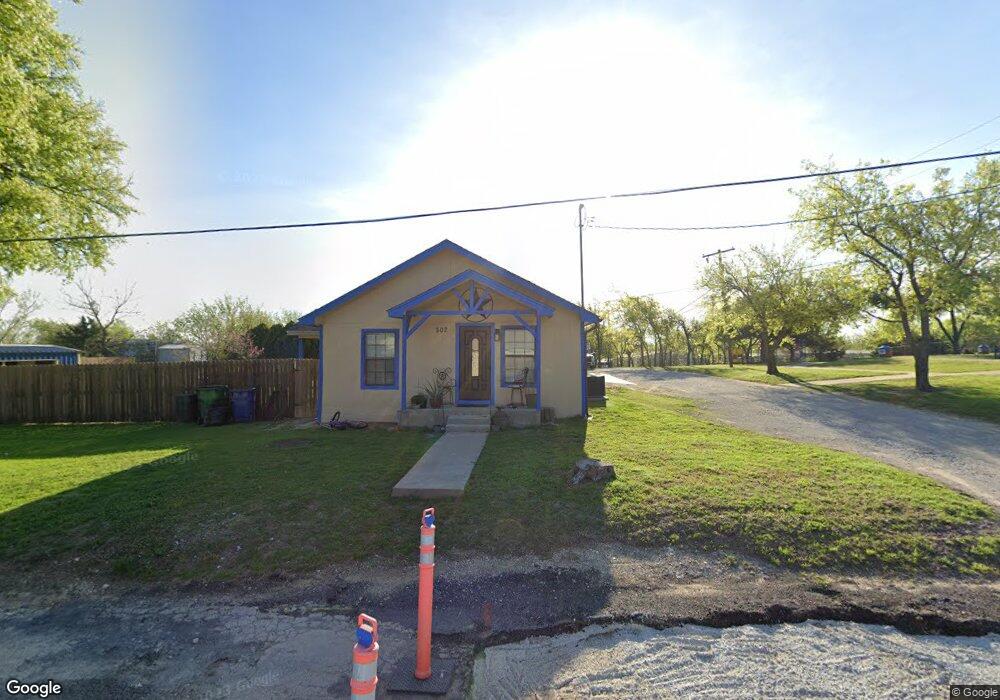 502 N Arthur St, Decatur, TX 76234 - photo 1