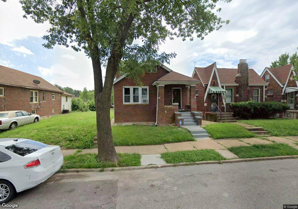 4642 Penrose St, Saint Louis, MO 63115 - photo 1