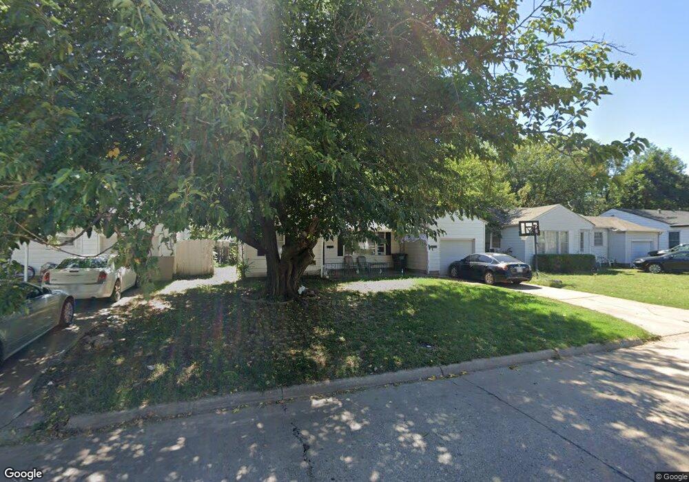 2225 W Maple Ave, Enid, OK 73703 - photo 1