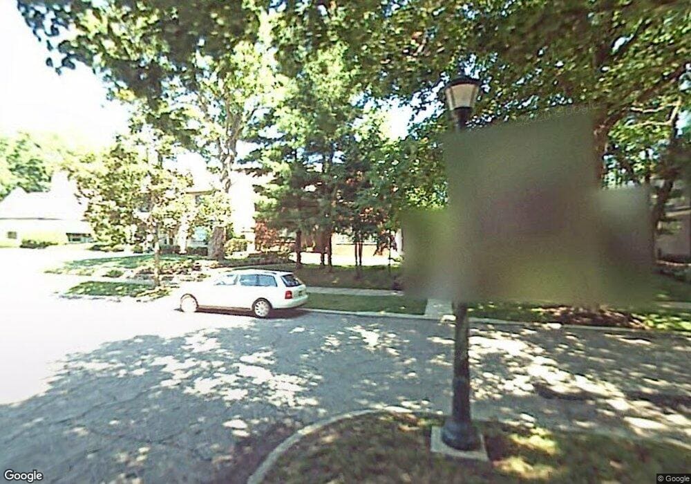 2550 Bryden Rd, Columbus, OH 43209 - photo 1