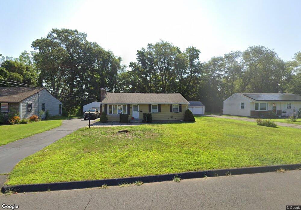 119 Belaire Cir, Windsor Locks, CT 06096 - photo 1