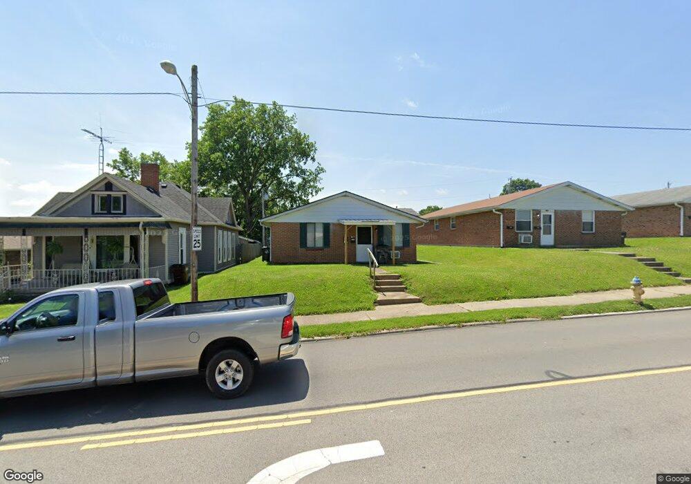 673 W 2nd St, Xenia, OH 45385 - photo 1