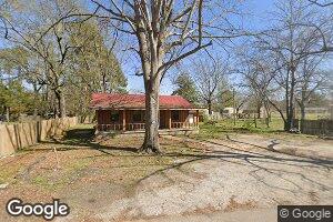 112 N Jones St, Baldwyn, MS 38824