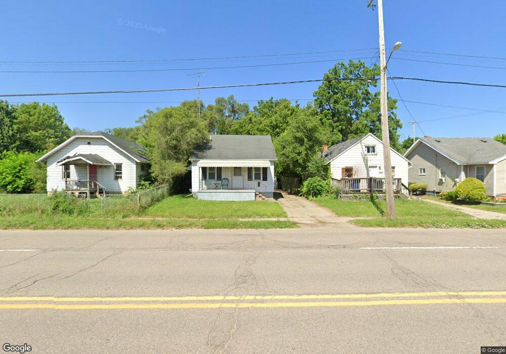 2914 S Grand Traverse St, Flint, MI 48507 - photo 1