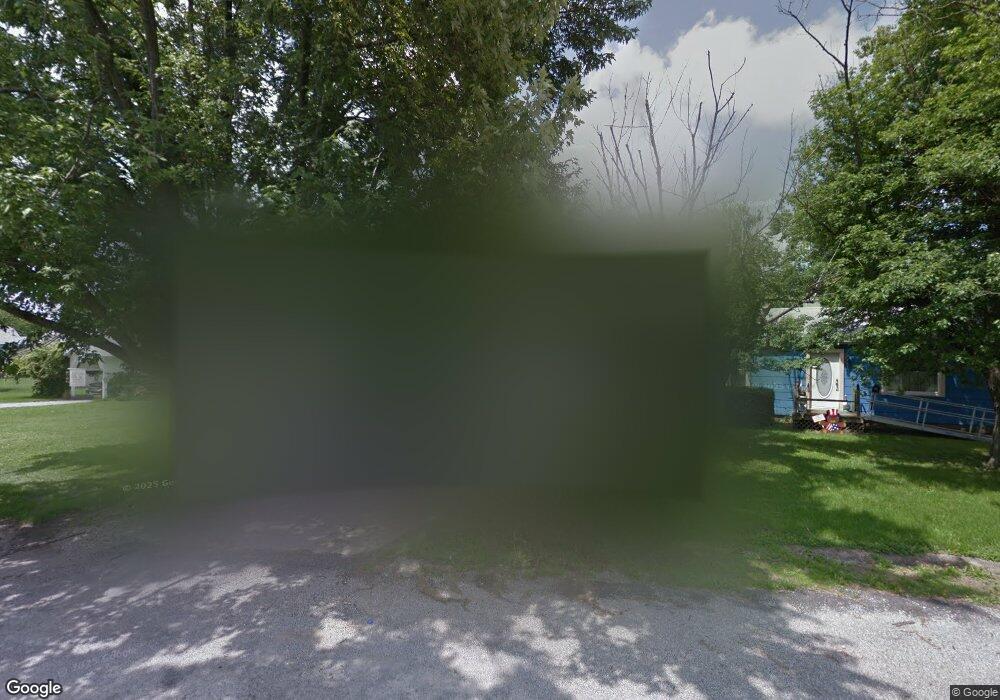 721 N 28th St, Mattoon, IL 61938 - photo 1