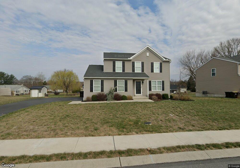 126 Nantucket Dr, Reading, PA 19605 - photo 1