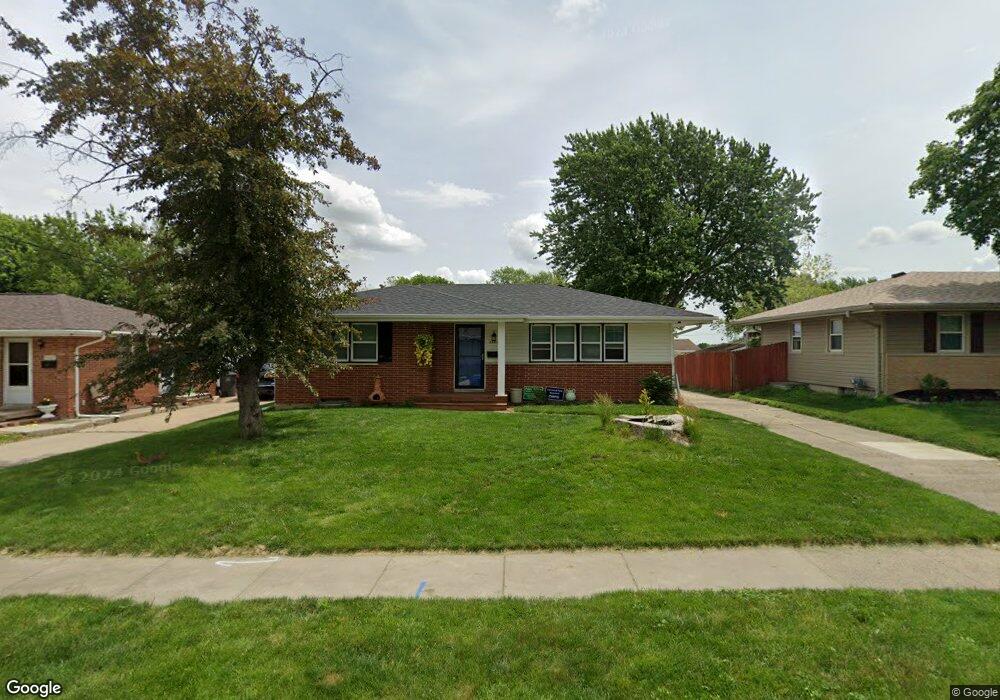 3401 E 25th Ct, Des Moines, IA 50317 - photo 1