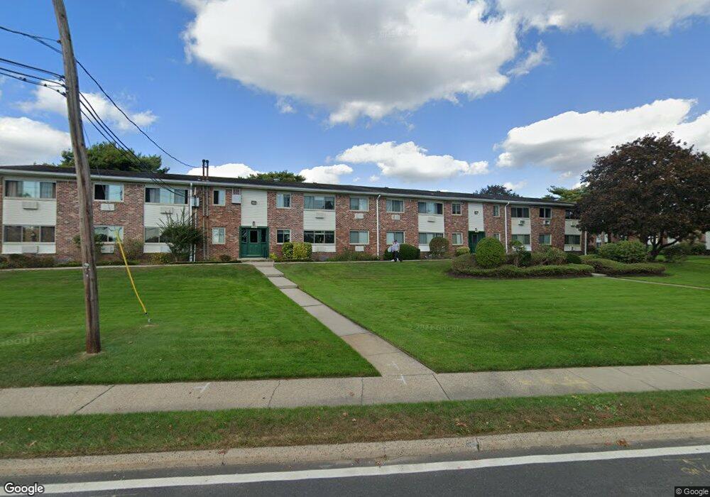 2399 Union Blvd unit 6A, Islip, NY 11751 - photo 1
