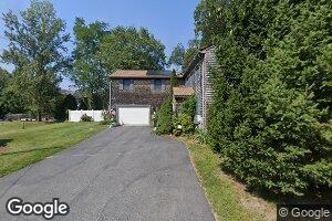 1 Lake Ave, Barrington, RI 02806