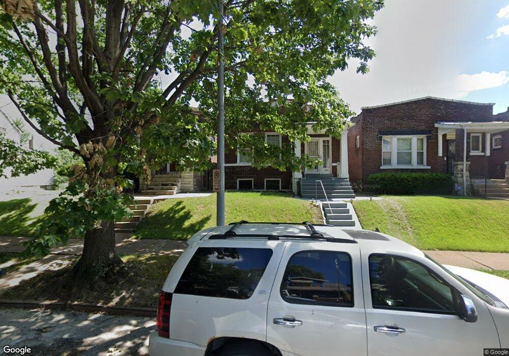 4880 Margaretta Ave, Saint Louis, MO 63115 - photo 1