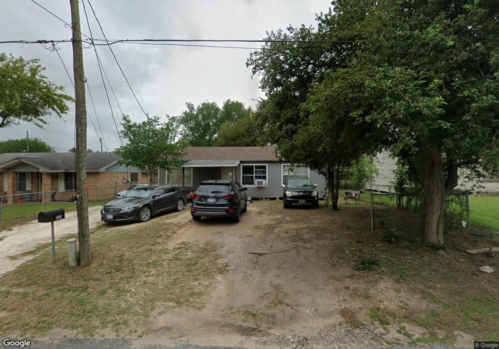 1603 N Avenue D, Beeville, TX 78102 - photo 1