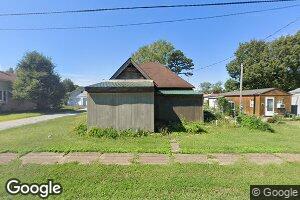 707 S Mulkey St, Christopher, IL 62822