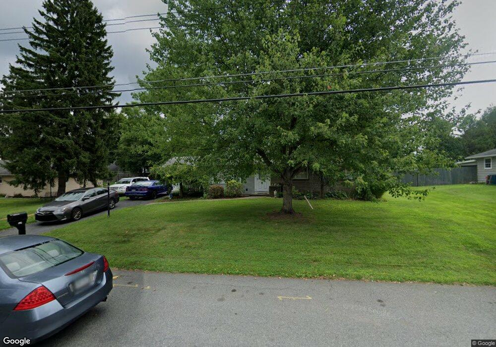 112 Old Orchard Dr, Easton, PA 18045 - photo 1