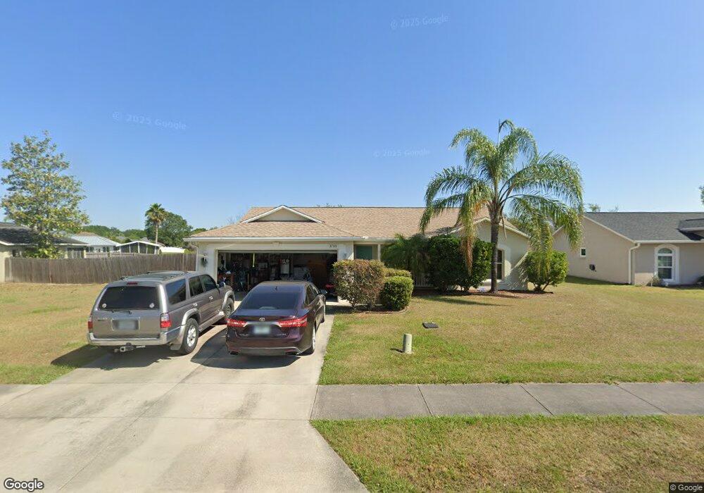 37501 Laurel Hammock Dr, Zephyrhills, FL 33541 - photo 1