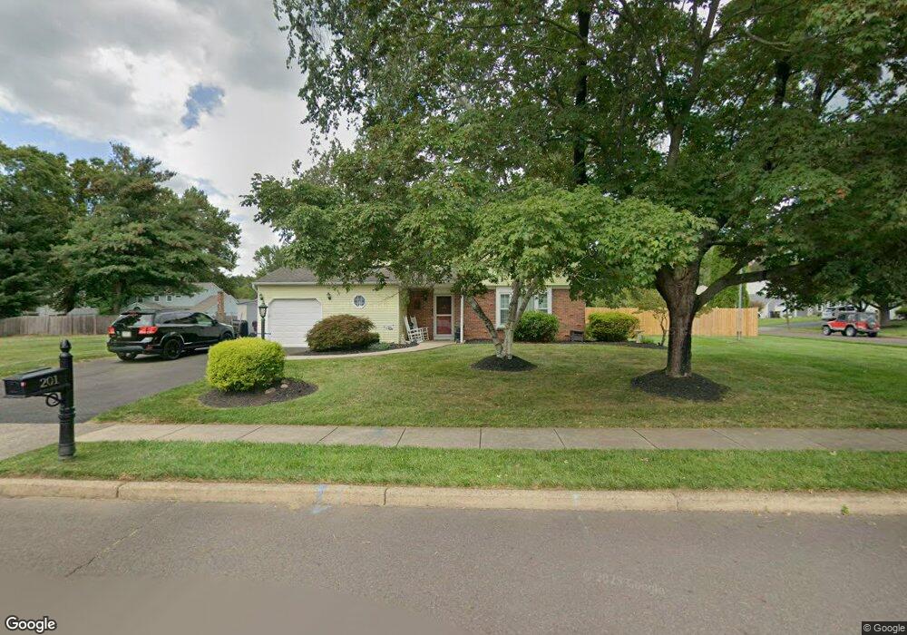 201 Oneida Ln, Doylestown, PA 18901 - photo 1