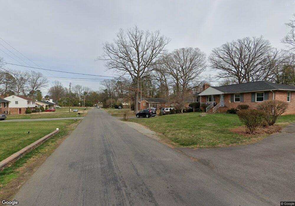 1424 Huntland Rd, Richmond, VA 23225 - photo 1