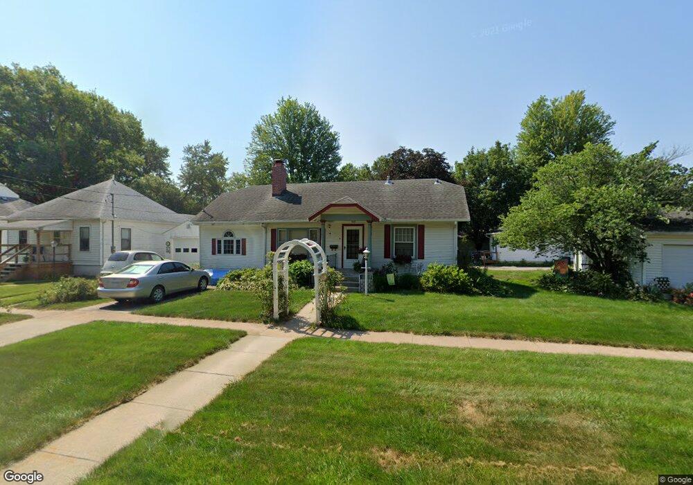 606 W Summit Ave, Shenandoah, IA 51601 - photo 1