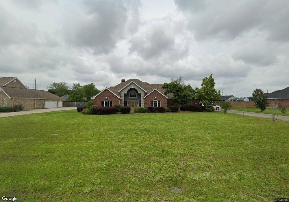 5394 E Crestview Dr, Lake Charles, LA 70605 - photo 1
