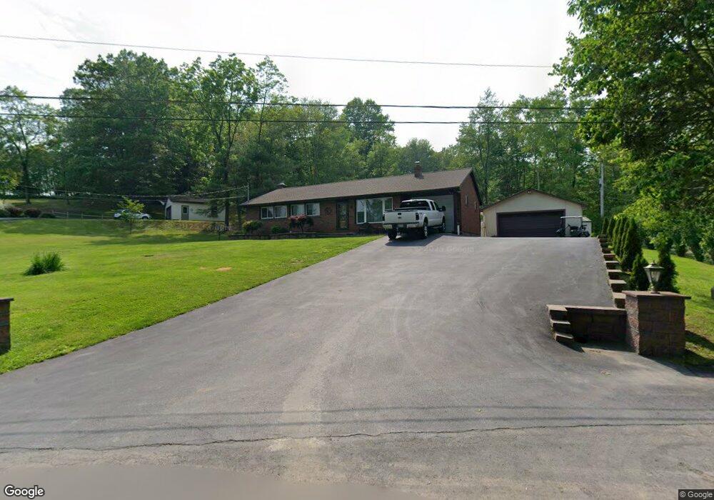 61 Old Country Ln, New Ringgold, PA 17960 - photo 1