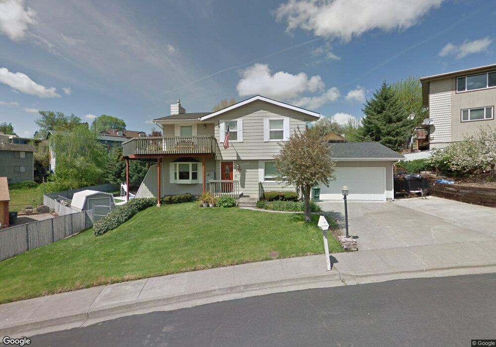 707 NW 3rd Dr, Pendleton, OR 97801 - photo 1