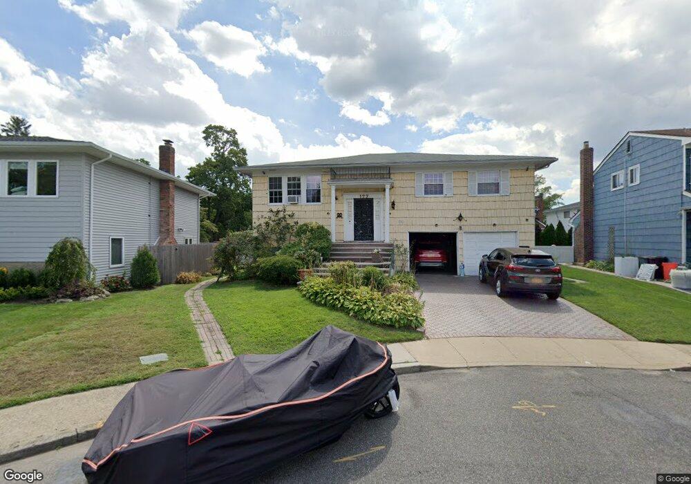 177 Berryhill Ct, West Hempstead, NY 11552 - photo 1