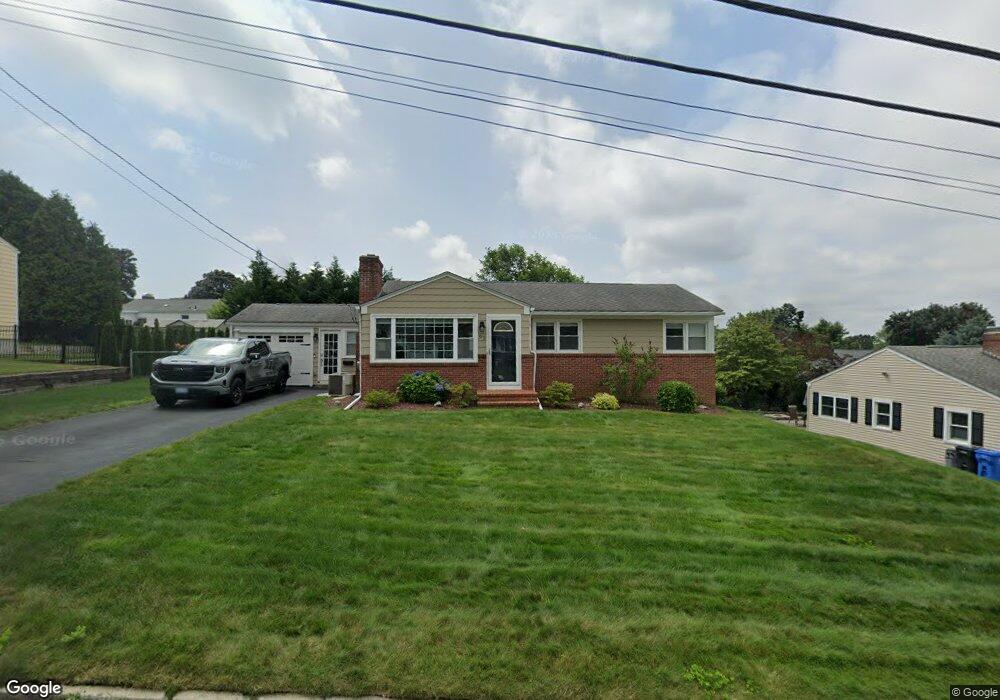 92 Longview Dr, Cranston, RI 02920 - photo 1