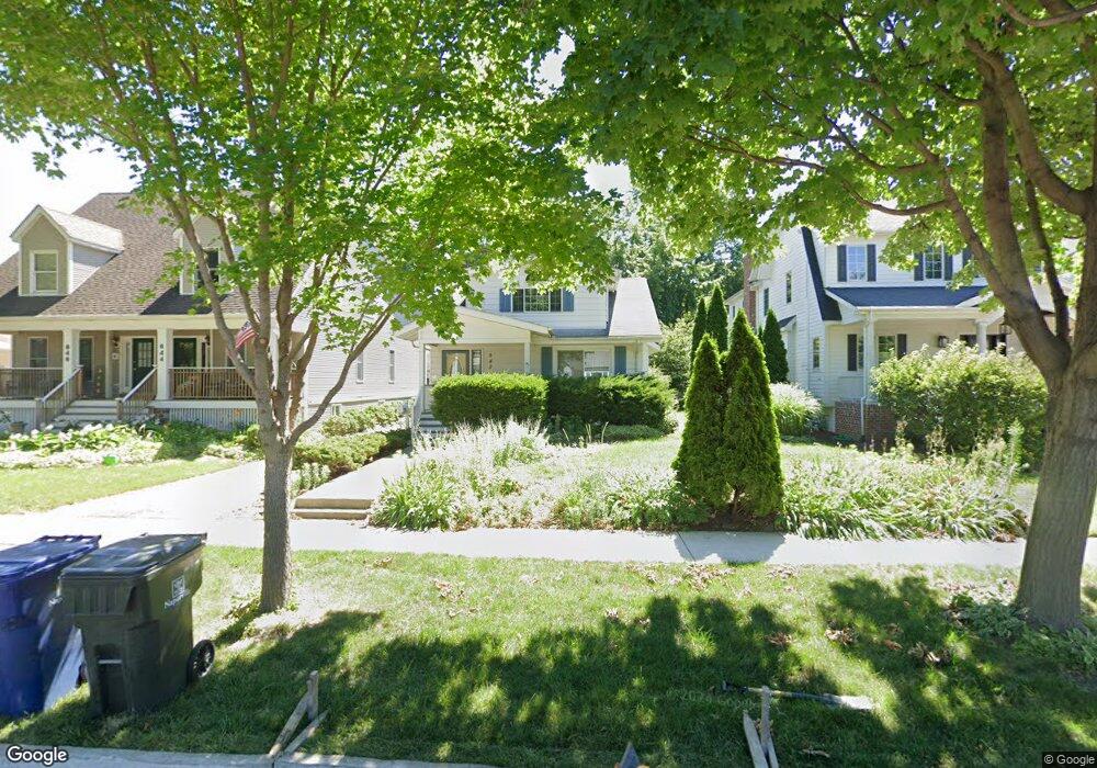 842 N Brainard St, Naperville, IL 60563 - photo 1