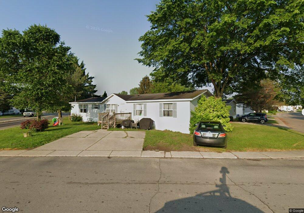 5 Pineview Dr, Flint, MI 48506 - photo 1