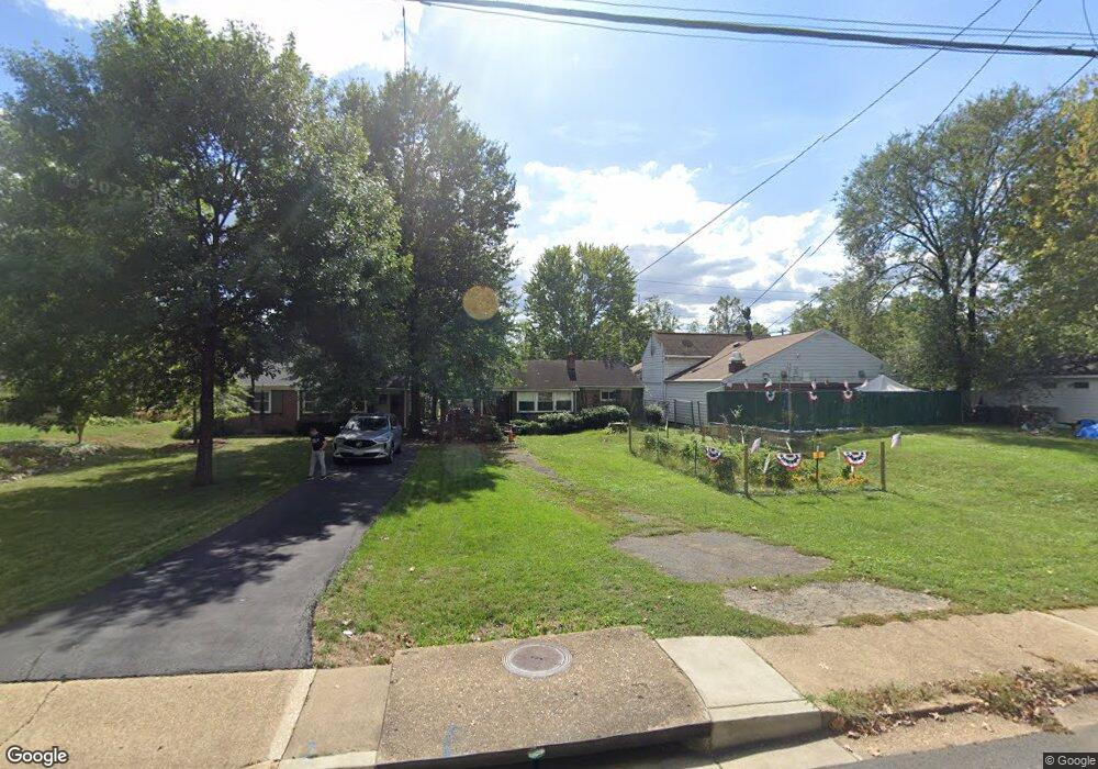 711 Lincoln Ave, Falls Church, VA 22046 - photo 1