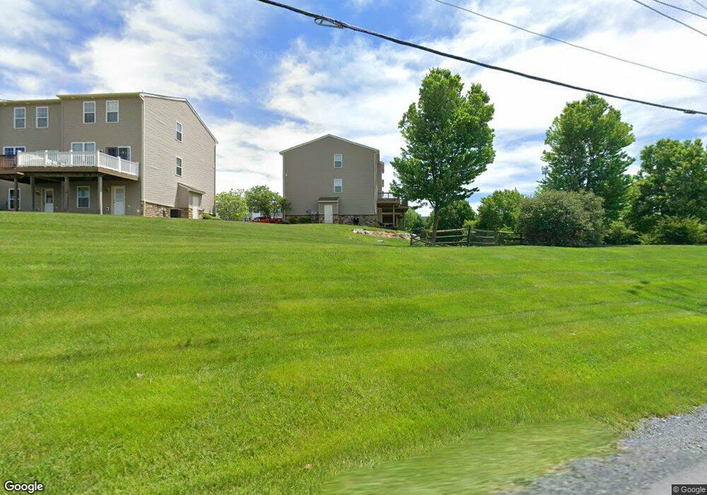 7370 Pioneer Dr, Macungie, PA 18062 - photo 1