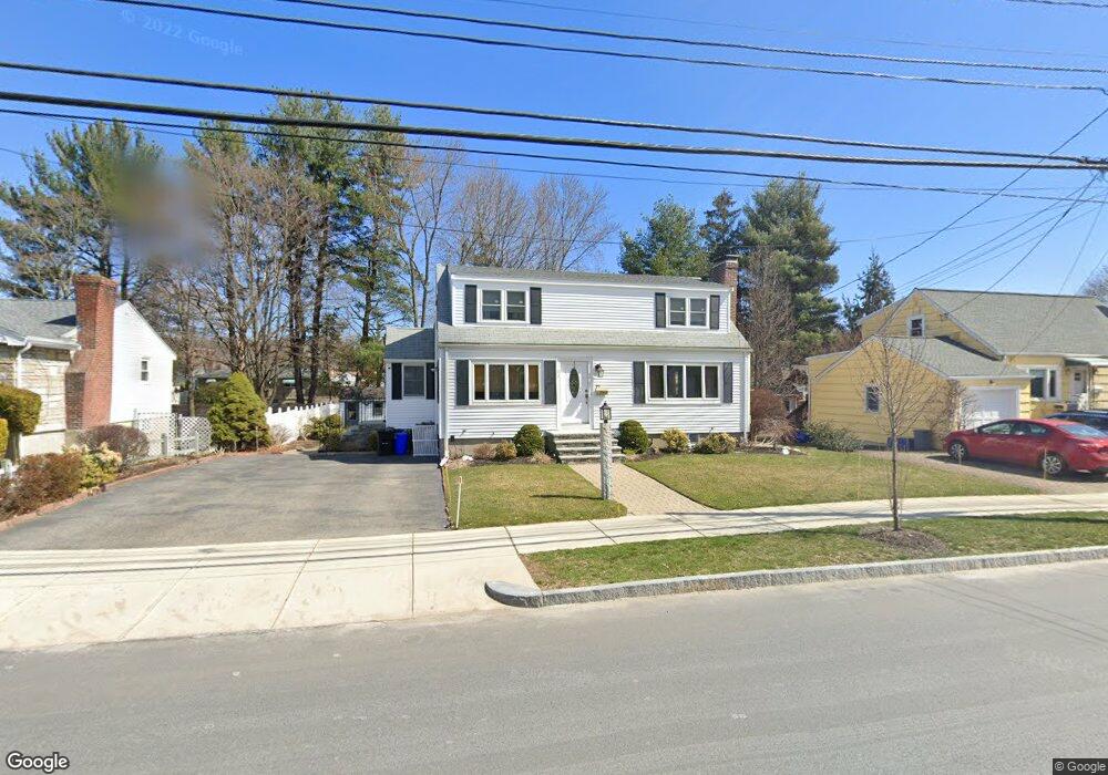 27 Oak St, Stoneham, MA 02180 - photo 1