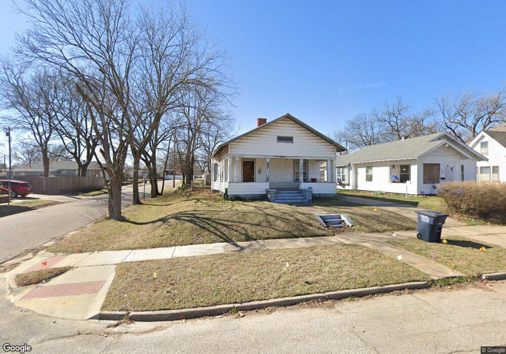 702 N Louisa Ave, Shawnee, OK 74801 - photo 1