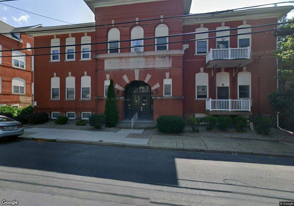 420 W Pennsylvania Ave unit 401, Pen Argyl, PA 18072 - photo 1