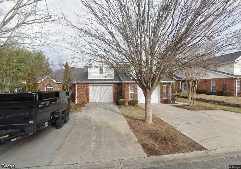 75 Lake Pointe Cir, Hendersonville, NC 28792 - photo 1