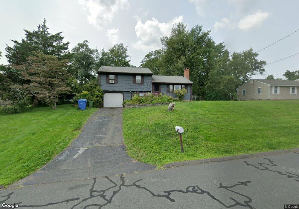 19 Winthrop Blvd, Cromwell, CT 06416 - photo 1