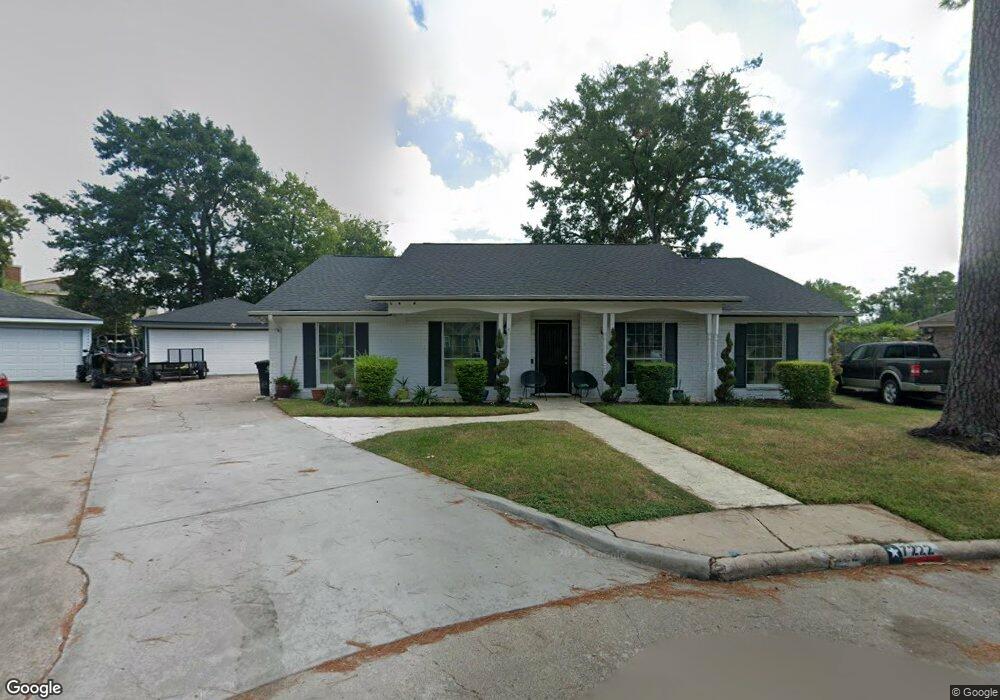 7222 Bayou Oaks Dr, Houston, TX 77088 - photo 1