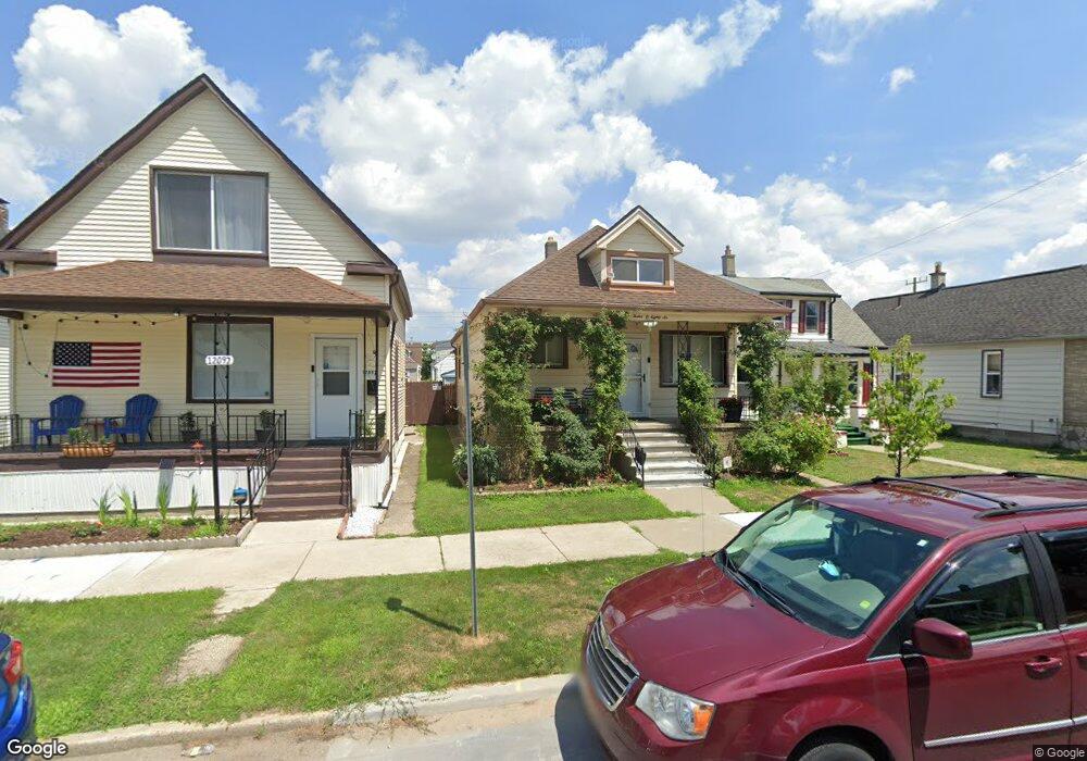 12086 Klinger St, HamtraMcK, MI 48212 - photo 1