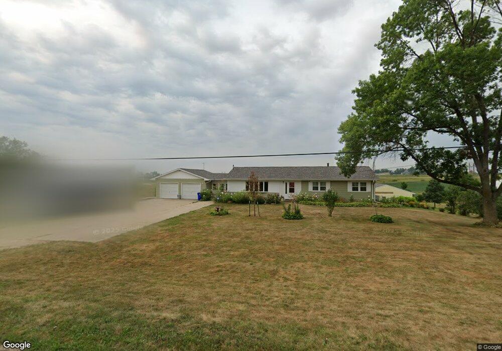 4501 33rd Ave SW, Cedar Rapids, IA 52404 - photo 1