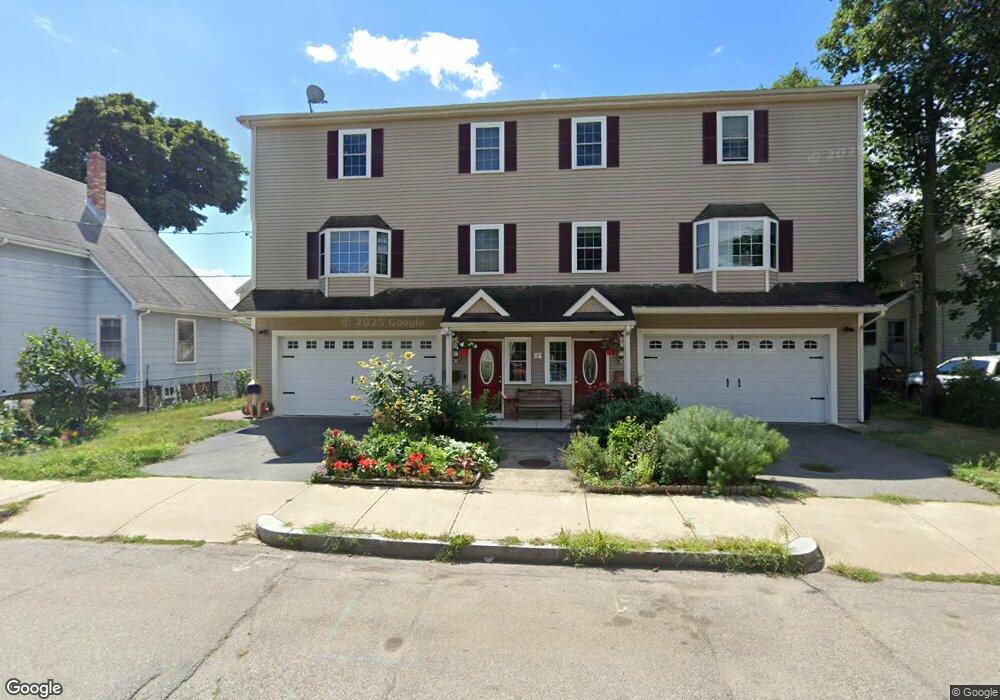 145 Robbins St unit 2, Waltham, MA 02453 - photo 1