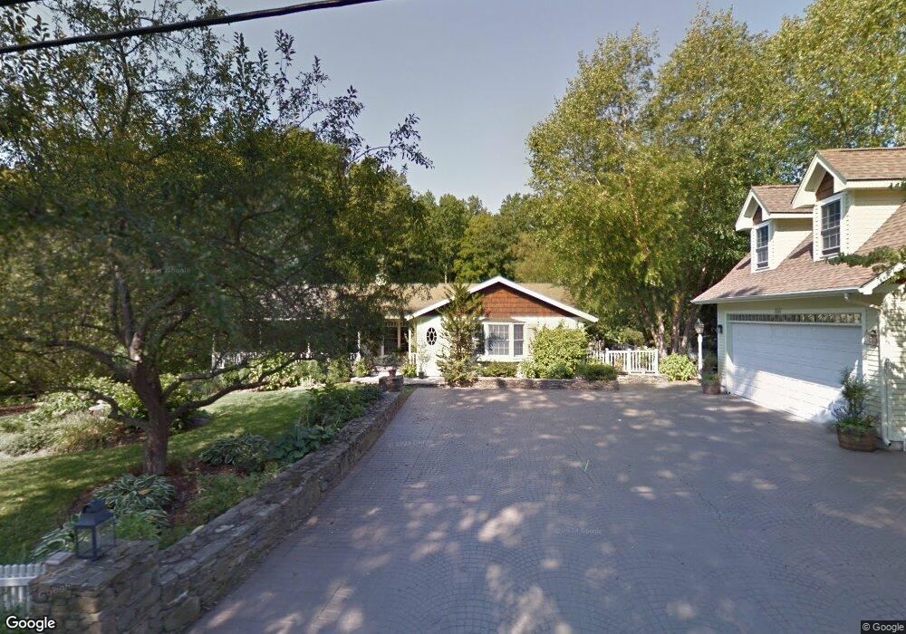 996 Hoop Pole Rd, Guilford, CT 06437 - photo 1