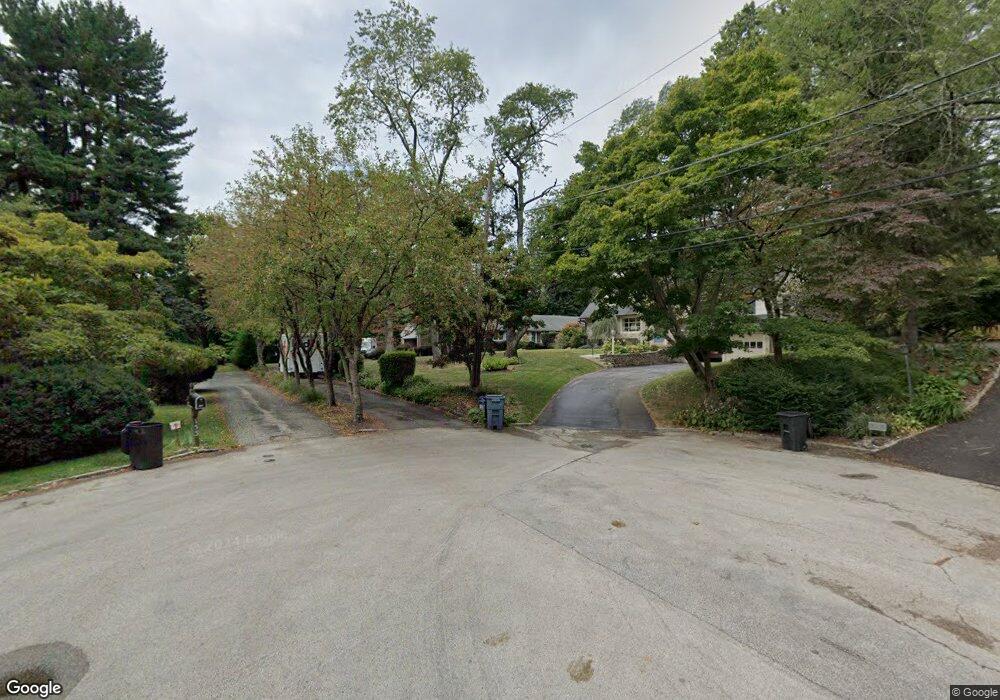 136 Locust Grove Rd, Bryn Mawr, PA 19010 - photo 1