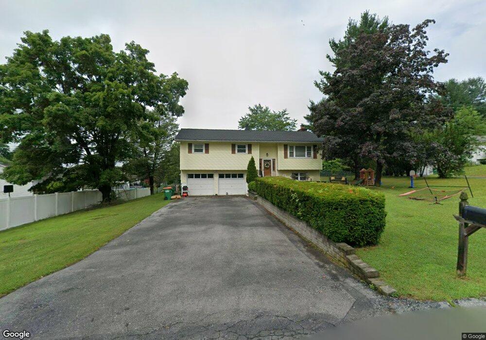 5 Cresthill Ln unit 1, Poughkeepsie, NY 12601 - photo 1