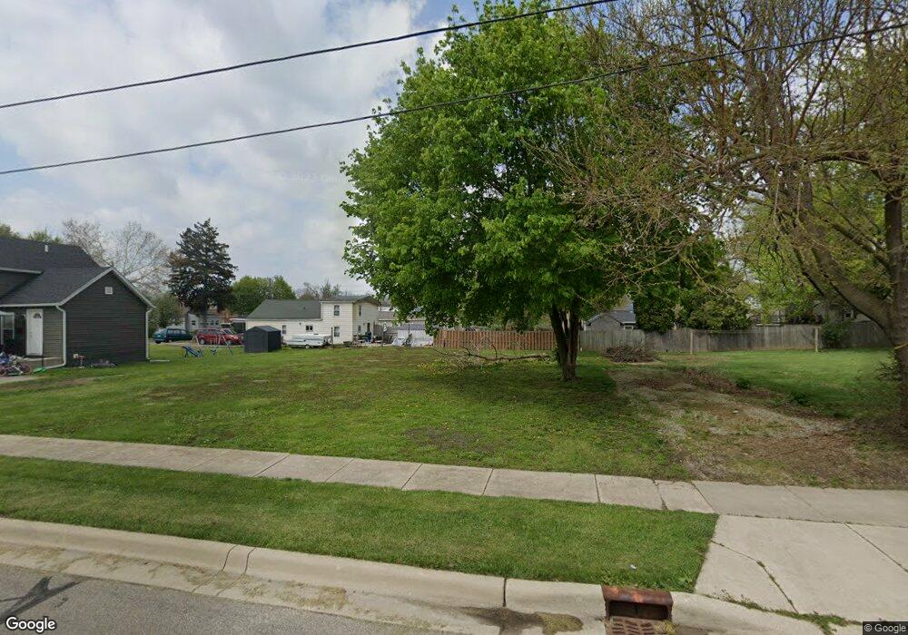 422 W Summit St, Adrian, MI 49221 - photo 1